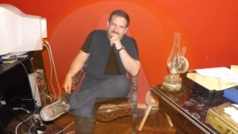 Florin Radulescu, un fotograf caruia ii  place Calarasiul cu bune si rele