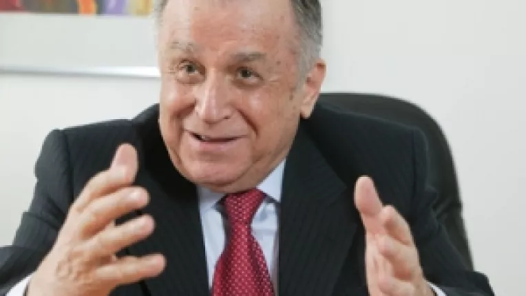 Ion Iliescu:  Situatia economica globala este inca fluida, consecintele pentru Romania putand fi agravate 