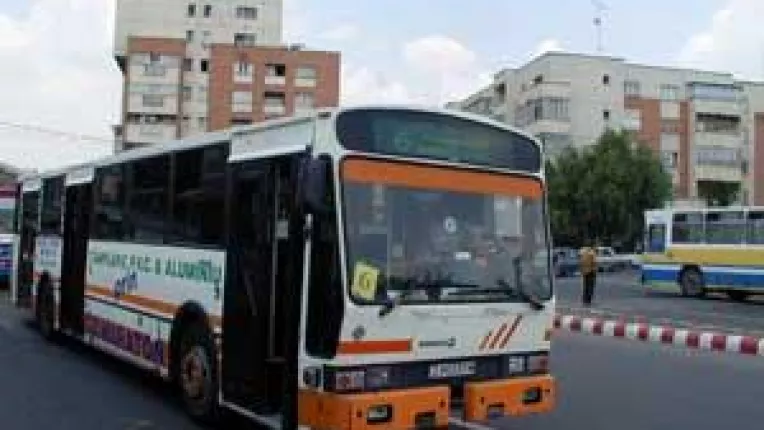 Licitatia pentru traseele din Craiova, o necunoscuta. 50 de autobuze - investitie fara viitor?
