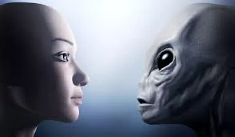 Oamenii credinciosi sau atei cred in existenta extraterestrilor (1)