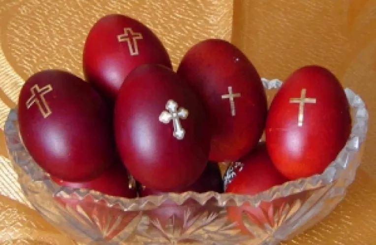Oul rosu – istoria, simbolismul si ezoterismul din jurul acestui aliment sacru (3)
