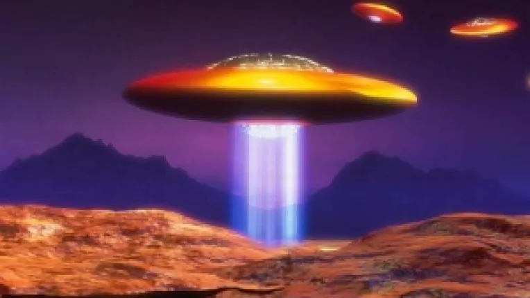 OZN-uri deasupra Academiei Aviatiei de Razboi (Academia de Guerra Aerea) din Santiago, Chile (1)