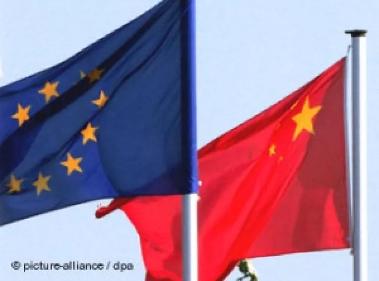 Rezervele valutare ale Chinei ar putea salva Uniunea Europeana