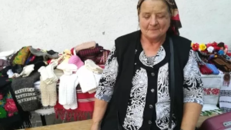 Vera Andronic: Bundite din blana de dihor si nurca, dar si ii vechi, de 44 de ani, din zona Bucovinei